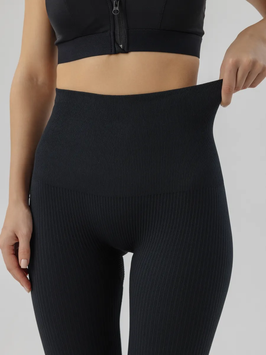 Лосины спортивные в рубчик плотные черный